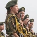 Ukrainian women soldiers
