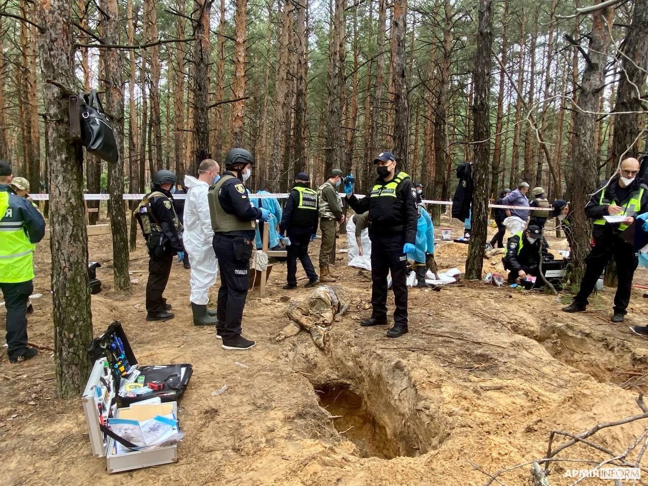 Mass grave of 447 bodies Mass grave of 447 bodies